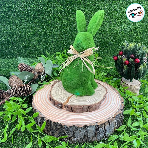 Coelho Decorativo de Grama em Pé com Laço de Palha - 20cm - 1 unidade - Rizzo
