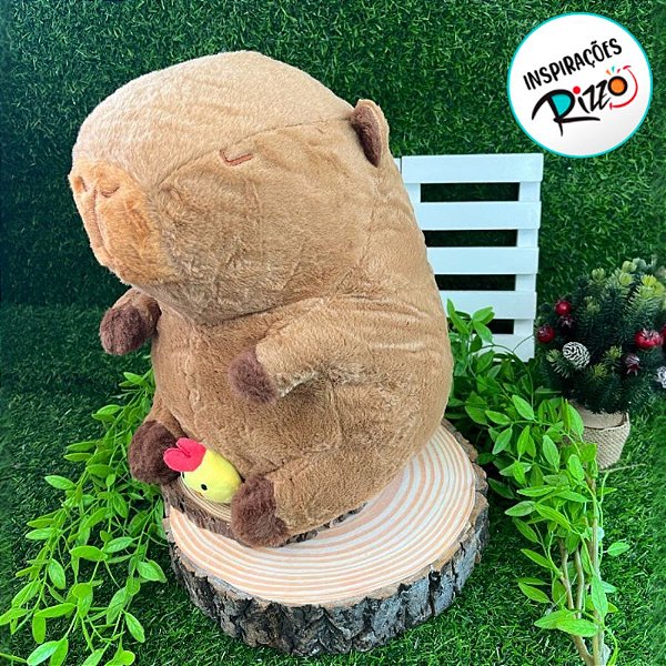 Capivara de Pelúcia Marrom com Pintinho - 29cm - 1 unidade - Rizzo