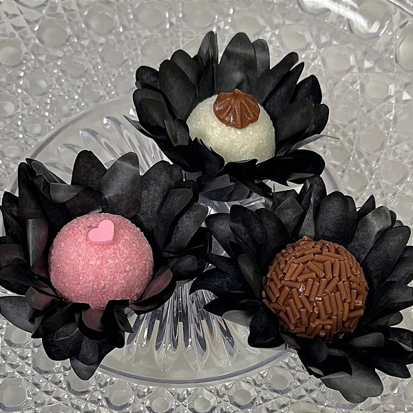 Forminha para Doces Finos - Madri Preto - 30 unidades - Decora Doces - Rizzo