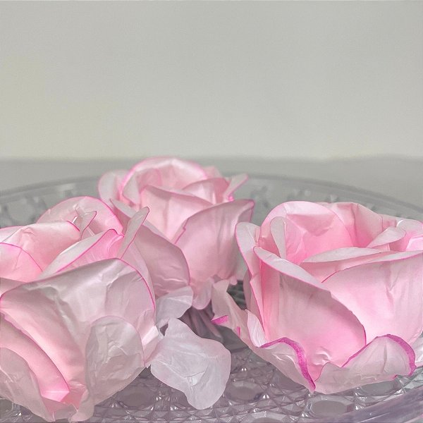 Forminha para Doces Finos - Rainha Cor Rosa Bebe - 30 unidades - Decora Doces - Rizzo