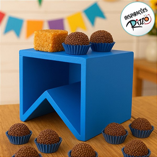 Suporte para Doces em Madeira Bandeirinha Rústico De Festa Junina - Azul - 15,5x16cm - 1 unidade - Rizzo