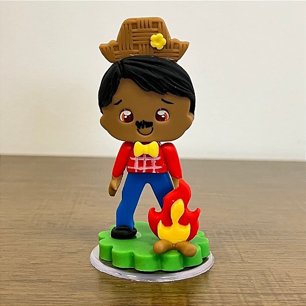 Boneco Caipira Menino em Biscuit - Base Acrílica - 1 unidades - Rizzo