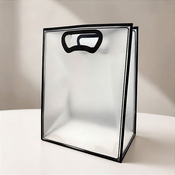 Sacola Transparente Fosca Pvc Alça Plana Preto - 30x23x15cm - 10 unidades - 10 unidades - Cromus - Rizzo