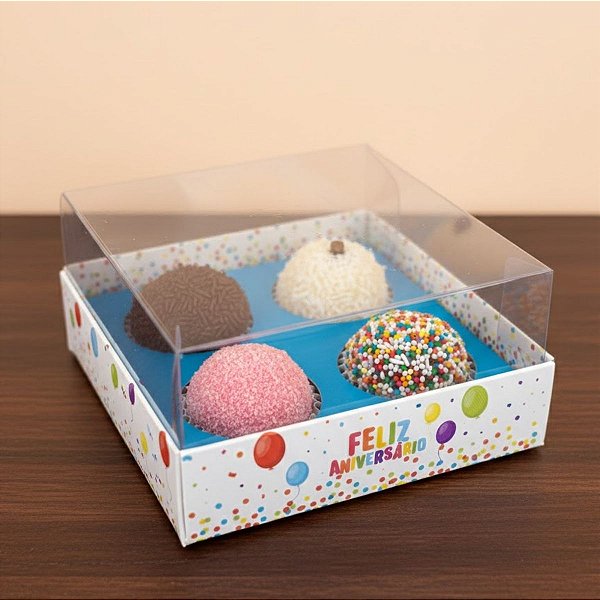 Caixa 4 Doces Quadrada com Visor - 9,5x9,5x2,5cm - 1 unidade - Regina - Rizzo