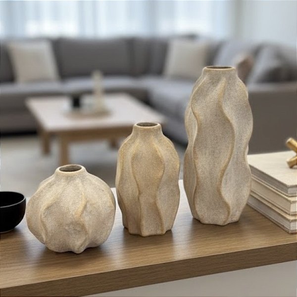 Kit Vasos Decorativos Orgânicos de Cerâmica - Dourado - 3 peças - 22x15,5x10,5cm - 1 unidade - Cromus - Rizzo