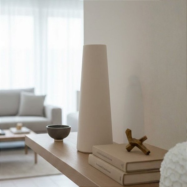 Vaso Decorativo Orgânico de Cerâmica - Off-white - 37x13x13cm - 1 unidade - Cromus - Rizzo