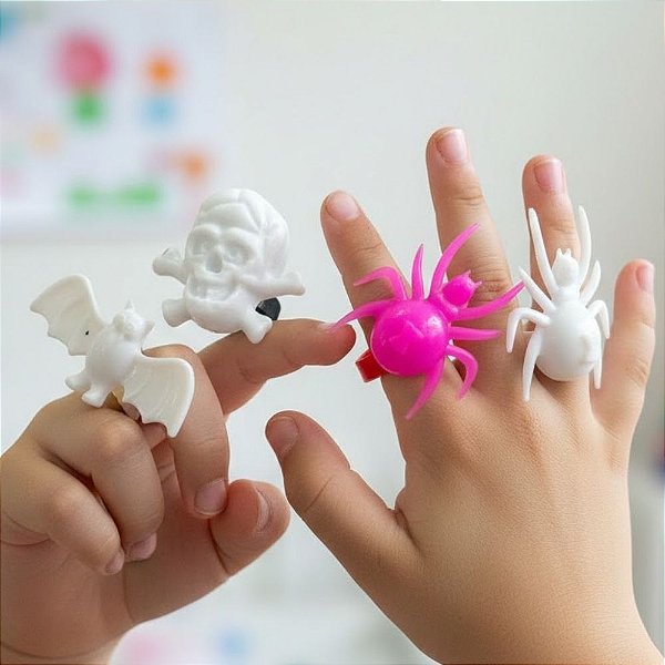 Mini Anel de Brinquedo de Halloween - Sortidos - 2,5cm - 5 unidades - Rizzo