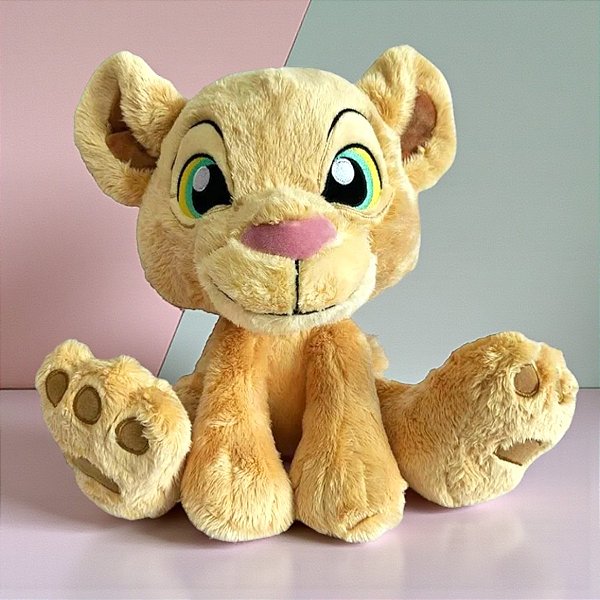 Pelúcia Nala Big Feet - Rei Leão - 30cm - Disney Original - 1 unidade - Fun - Rizzo