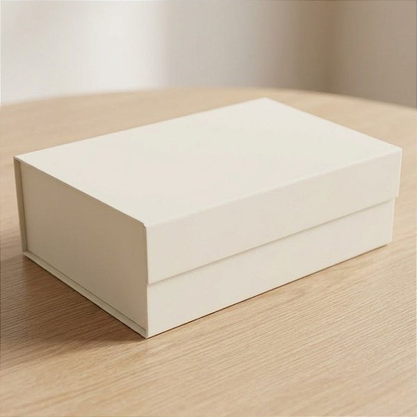 Caixa de Papel Rígido Retangular com Imã - Areia - M 29x21x9cm - 1 unidade - Cromus - Rizzo
