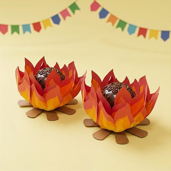 Forminha Para Doces Finos - Fogueira de Festa Junina - 6cm - 24 unidades - Piffer - Rizzo
