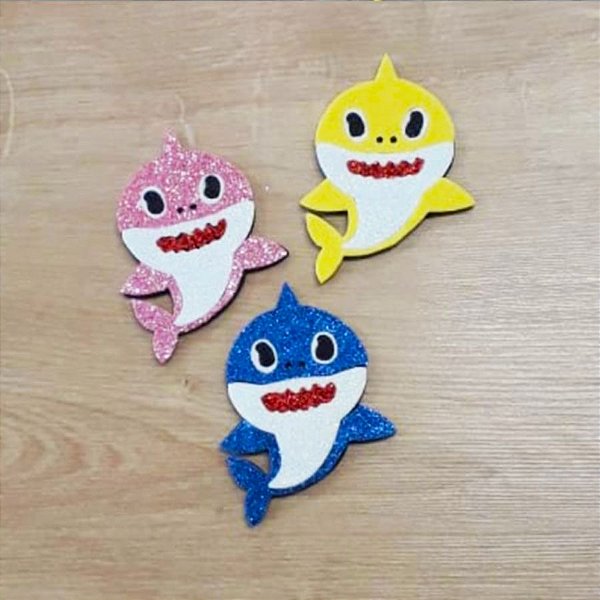 Aplique de EVA Baby Shark Pequeno com 3 unidades 8x6cm - Rizzo Embalagens