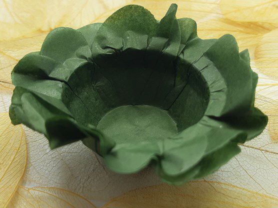 Forminha para Doces Floral em Seda Verde Musgo MIlitar - 40 unidades - Decorart - Rizzo Embalagens