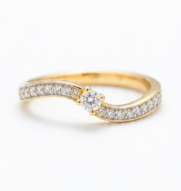Anel Solitário Torcido Ouro 18K com Zircônia