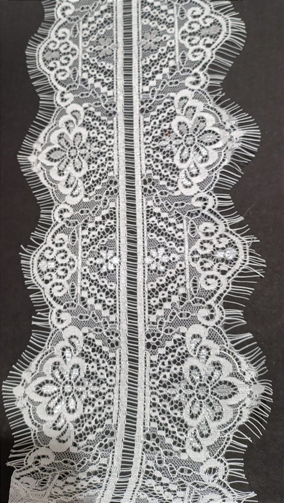 RENDA CHANTILLY 13 CM C 15METROS