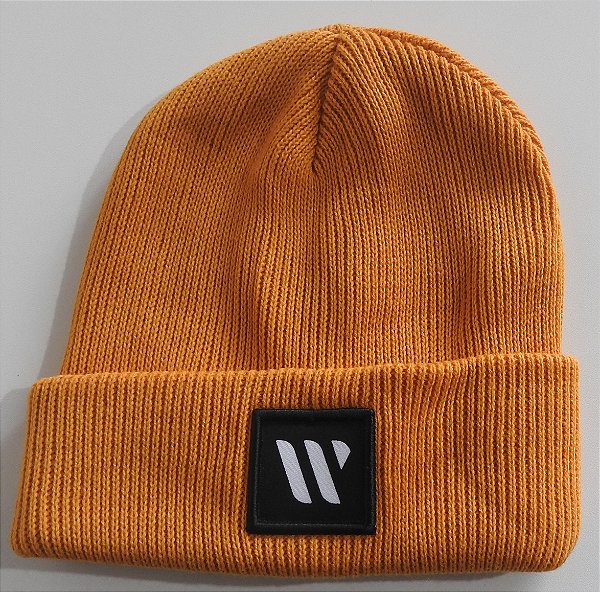 GORRO AMARELO