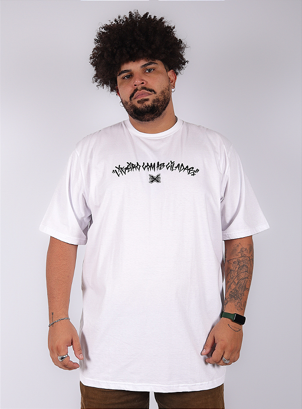 Camiseta Chronic Plus Size Colab. Dexter - Ligeiro com as Ciladas - Branco