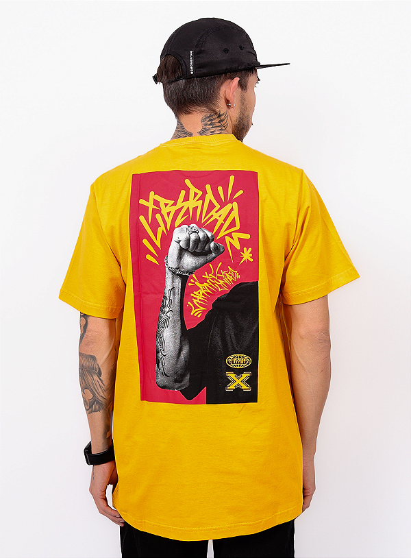 Camiseta Chronic Colab. Dexter - Liberdade - Amarelo