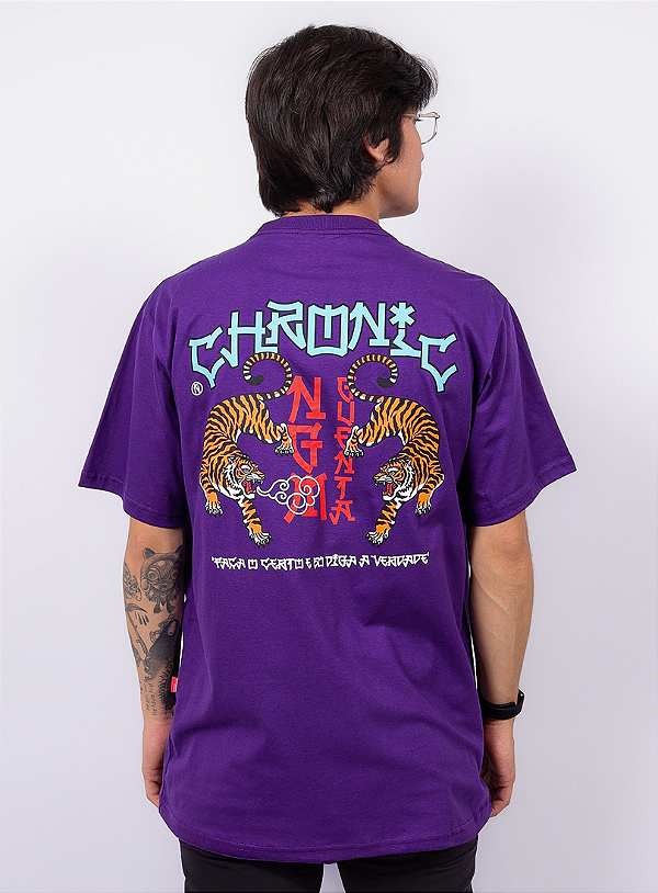 Camiseta Chronic - Faça o Certo e Só Diga a Verdade - Roxo