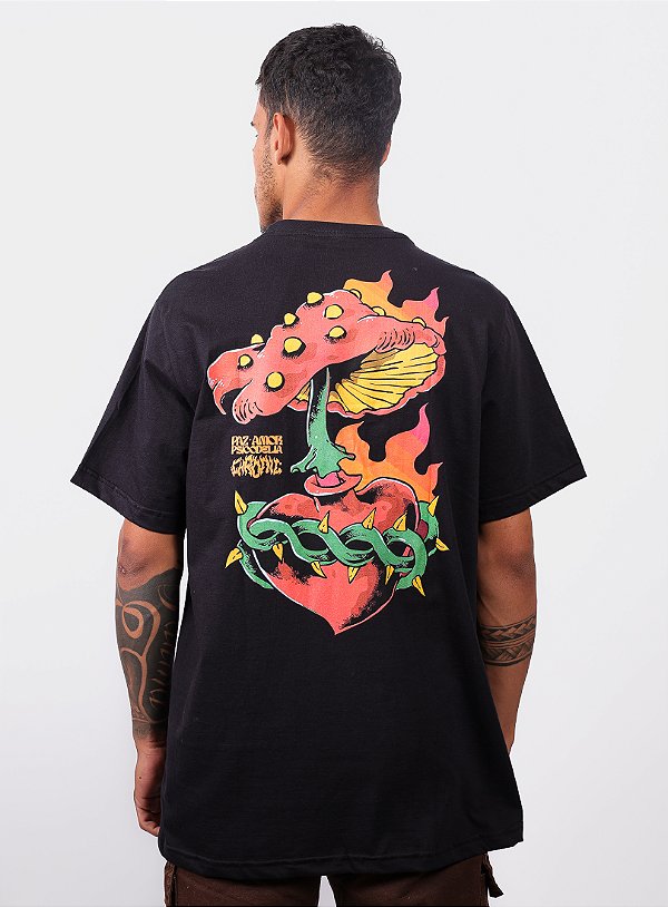 Camiseta Chronic - Cogumelos - Preto
