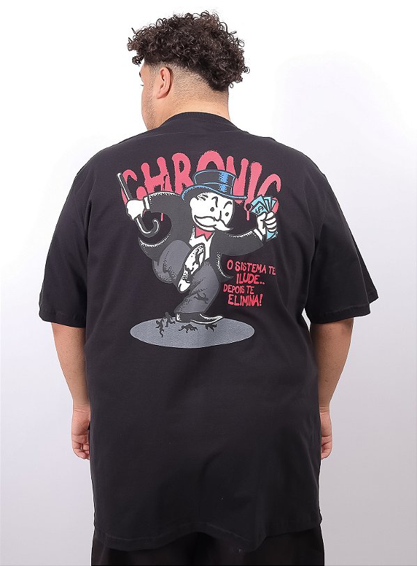 Camiseta Chronic Plus Size - O Sistema te Ilude Depois te Elimina - Preto