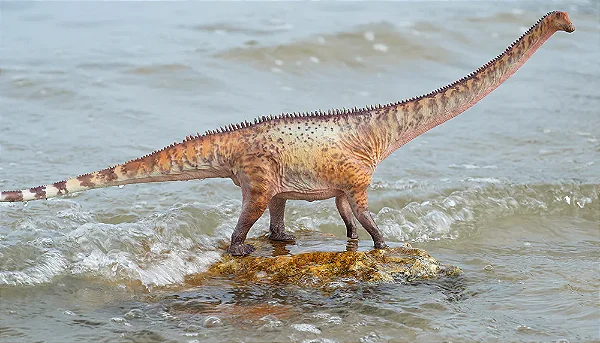 DIPLODOCUS HAOLONGGOOD MARROM DINOSSAURO MINIATURA COLECIONÁVEL DE DIPLODOCO