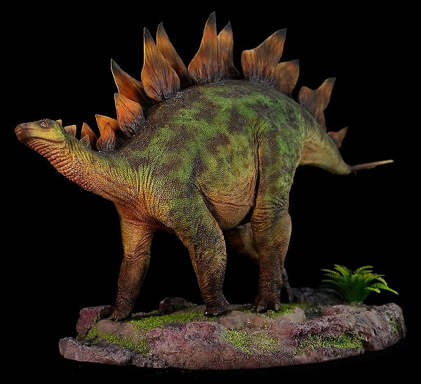 STEGOSAURUS HAOLONGGOOD 1:20 VERDE ESTATUETA EM RESINA EDIÇÃO LIMITADA ESTEGOSSAURO