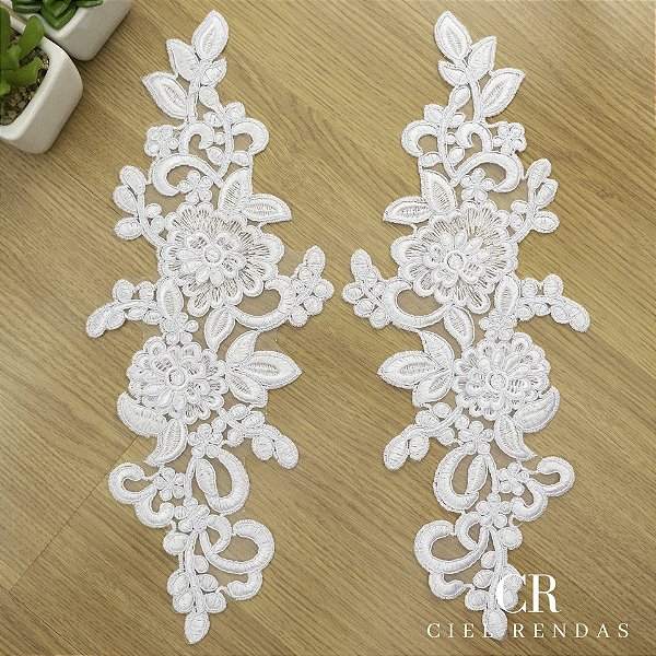 3 Pares da Aplicação 3D Tule Bordado Branca com Sutache CH-1895 (12,5cm - 33,5cm)