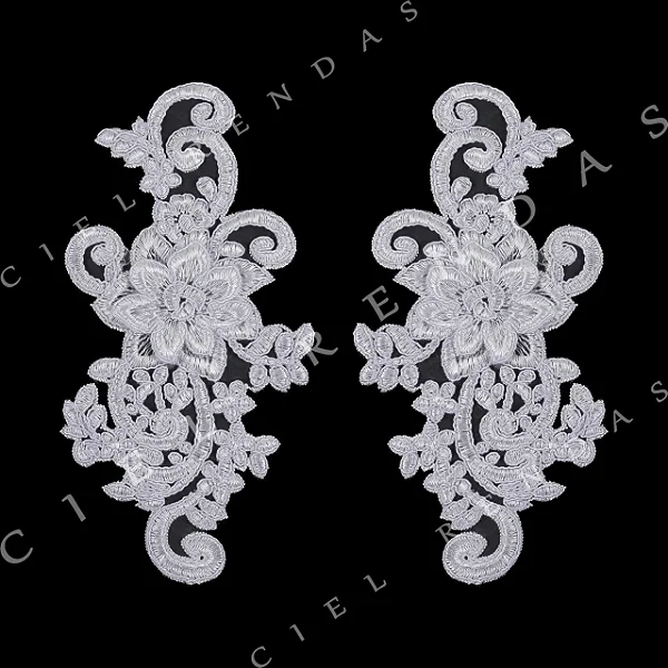 Aplicação Tule Bordado 3D CH-1547 (22,0cm - 11,0cm)(3 pares)