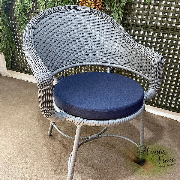 Poltrona Turiassu com Acabamento em Cordão