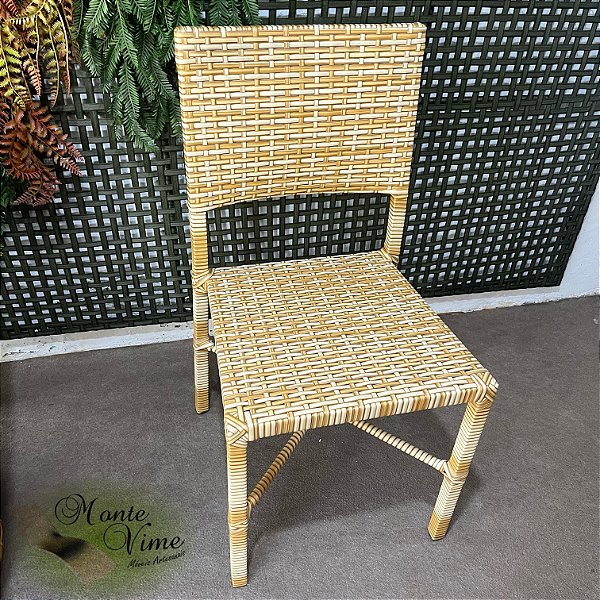 Cadeira Quadrada Empilhável