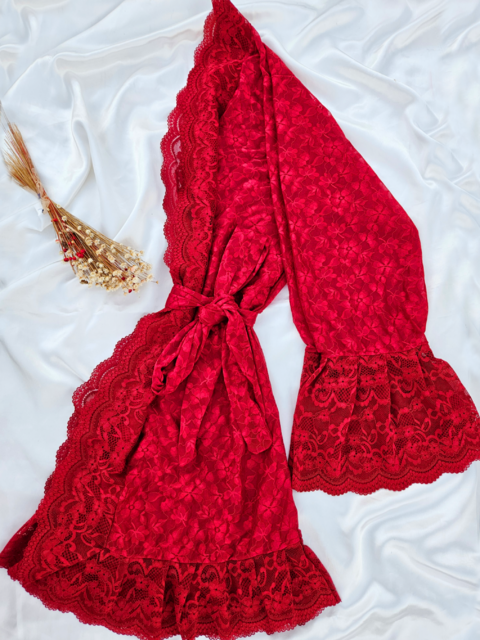 ROBE EM RENDA FLORAL CATIUSCIA VERMELHO