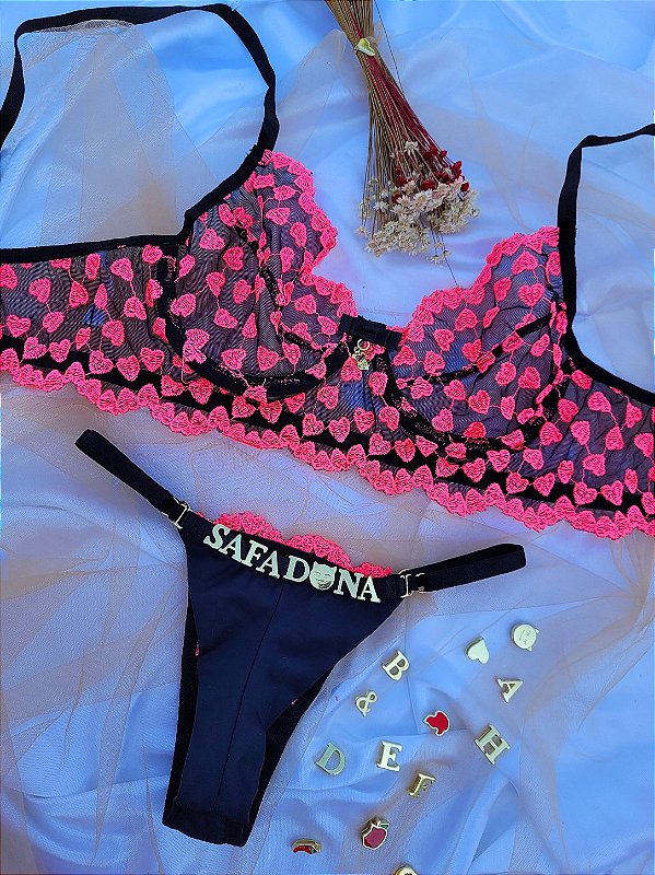 CONJUNTO PERSONALIZAVEL FIO DUPLO EM TULE COM CORAÇÃO PRETO COM ROSA NEON