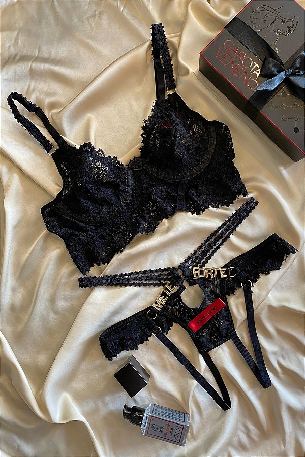 CONJUNTO LUXO CROPPED SEM BOJO E CALCINHA COM FRASE "METE FORTE" PRETO