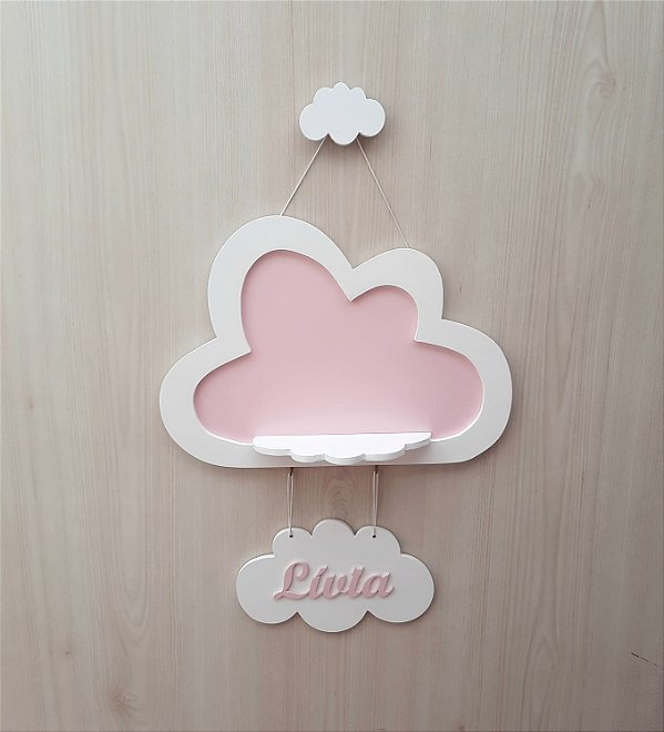 Nicho nuvem com nome porta maternidade