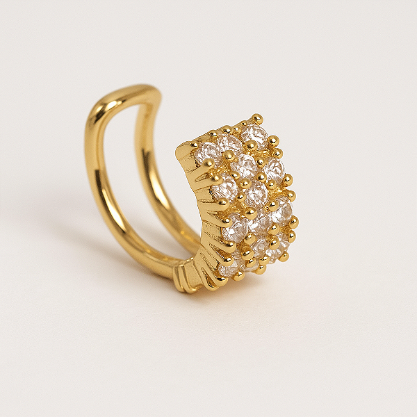 Piercing Fake Com Filetes de Zircônias Alternadas Banhado A Ouro
