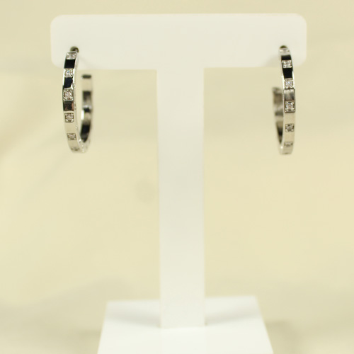 Brinco Argola Aberta Com Zircônias Banhado A Ródio Branco