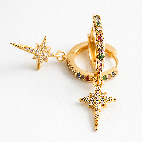 Brinco Argola Estrela Cadente Microzircônias Coloridas e Cristal Banhado A Ouro