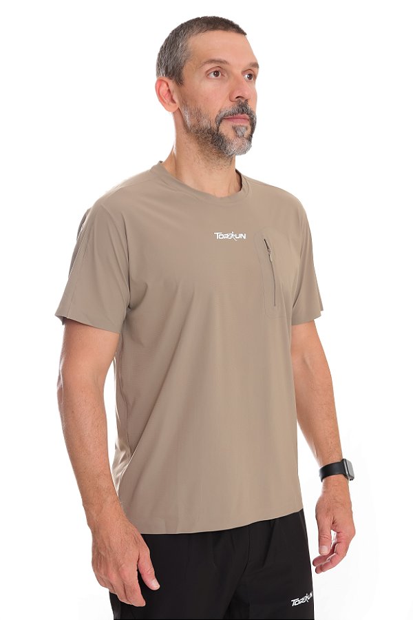CAMISETA CORTE LASER BOLSO BEGE ESCURO