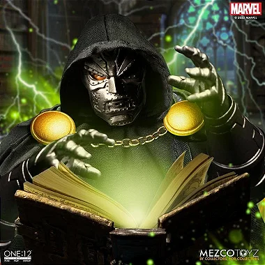 Doctor Doom - One:12 Colective - Mezco Toyz