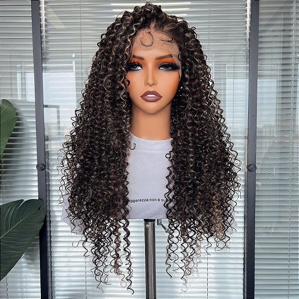 FULL LACE FRONT IZA CASTANHO COM LUZES ENCARACOLADA 13 X 6