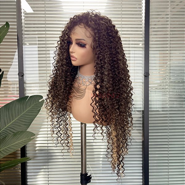 FULL LACE FRONT IZA CASTANHO COM LUZES ENCARACOLADA 13 X 6