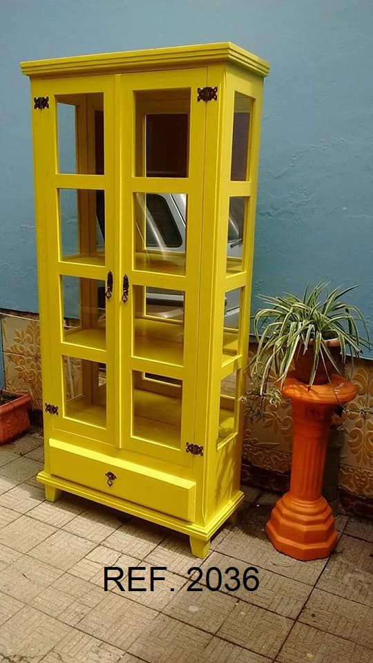 CRISTALEIRA 2 PORTAS QUADRICULADA COM GAVETA - REF. 2036