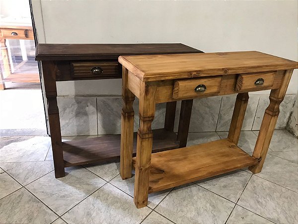 Aparador Robusto com Prateleira