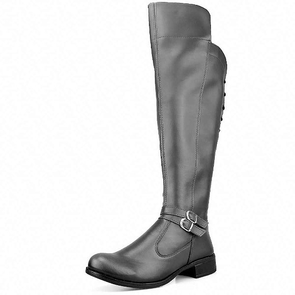 bota over com cadarço