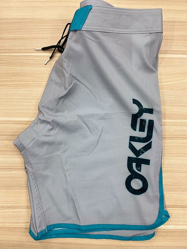 Bermuda Oakley Lançamento