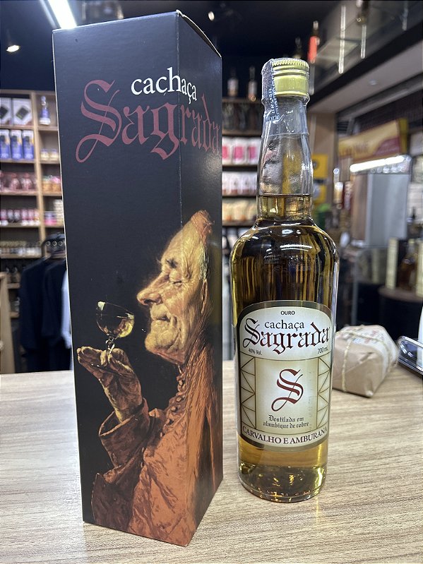 Cachaça Sagrada Carvalho e Amburana