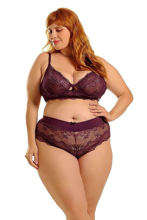 Calcinha Plus Size Renda Meio Fio Uva