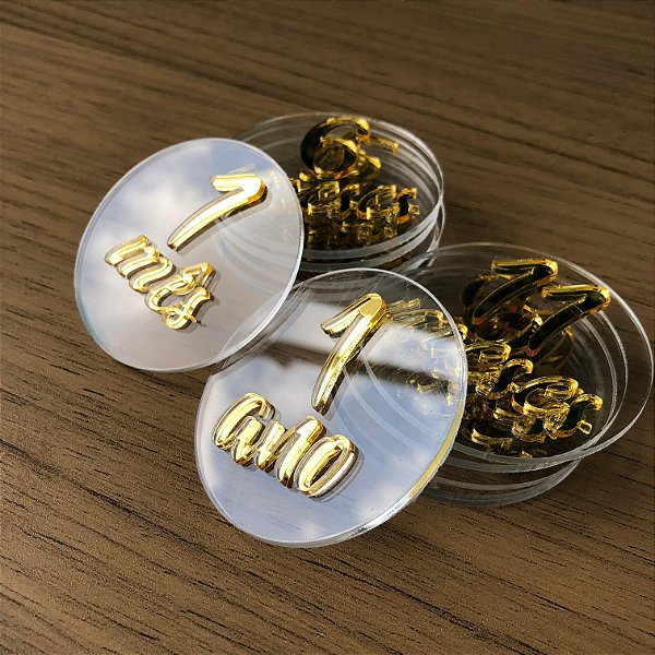 Kit Mesversário em Acrílico Cristal e Dourado Espelhado