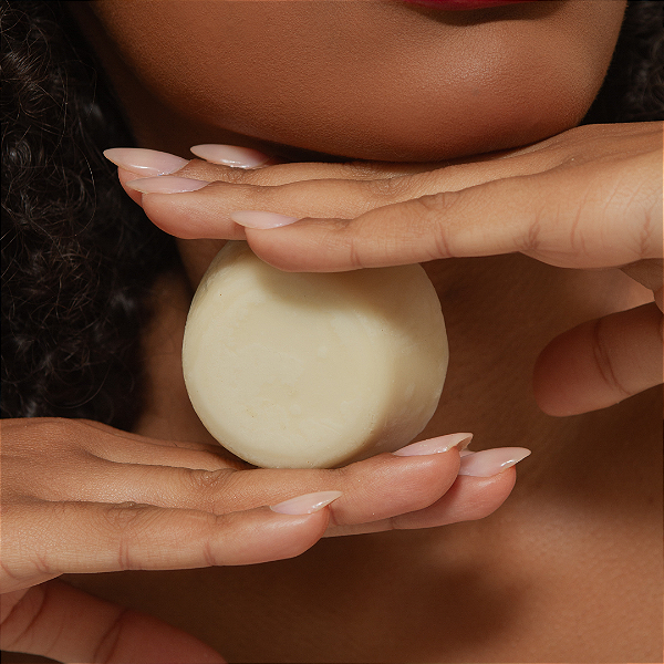 SALDÃO | condicionador em barra natural | nutrição leve | maracujá, cupuaçu e capim limão (55 g)