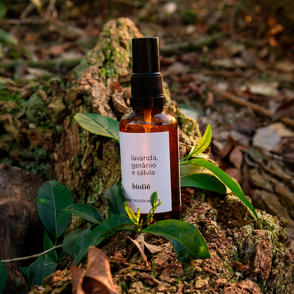 desodorante natural em spray | lavanda, gerânio e salvia (50 ml)
